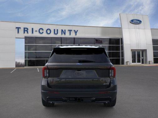 Agate Black Metallic 2026 Ford Explorer ST-Line
