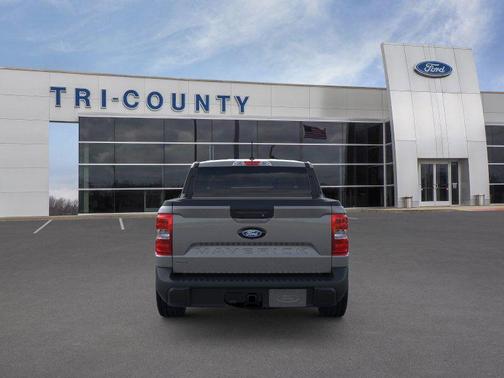 Carbonized Gray Metallic 2026 Ford Maverick XLT