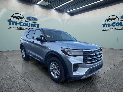 Iconic Silver Metallic 2025 Ford Explorer Active