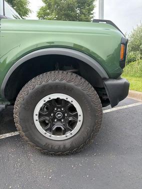 Eruption Green Metallic 2023 Ford Bronco Outer Banks