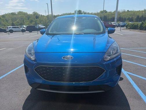 Velocity Blue Metallic 2020 Ford Escape SE