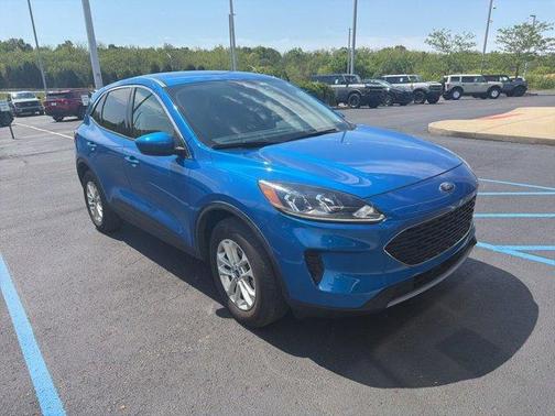 Velocity Blue Metallic 2020 Ford Escape SE