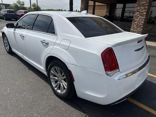 2017 Chrysler 300C Base