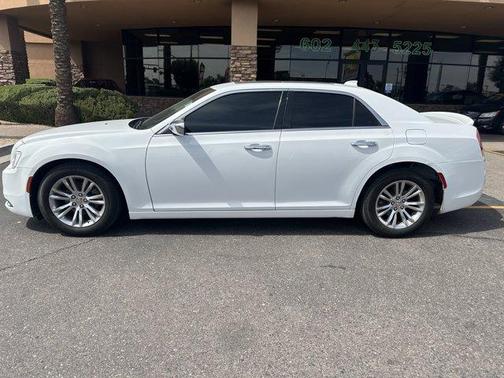 2017 Chrysler 300C Base