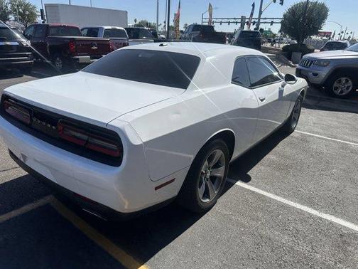 2015 Dodge Challenger SXT