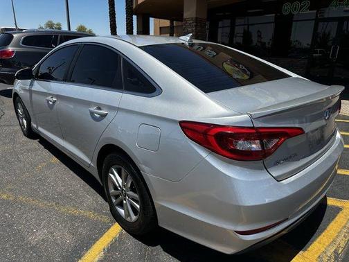 2017 Hyundai SONATA SE