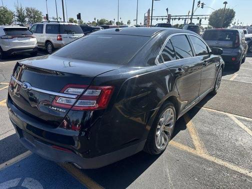 2017 Ford Taurus Limited