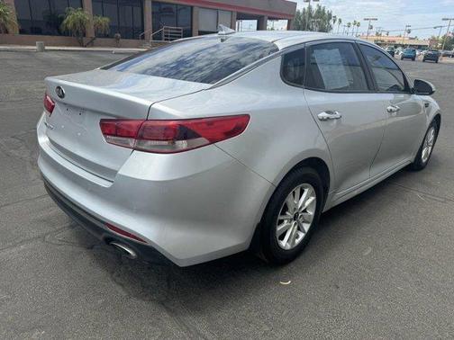 2017 Kia Optima LX