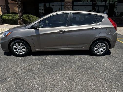 2012 Hyundai Accent GS
