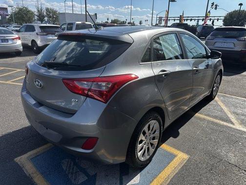 2017 Hyundai Elantra GT Base