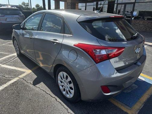 2017 Hyundai Elantra GT Base