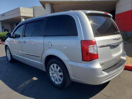 2012 Chrysler Town & Country Touring