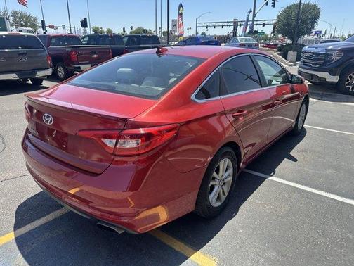 2017 Hyundai SONATA SE