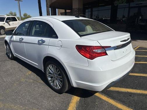 2011 Chrysler 200 Limited