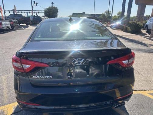 2016 Hyundai SONATA SE