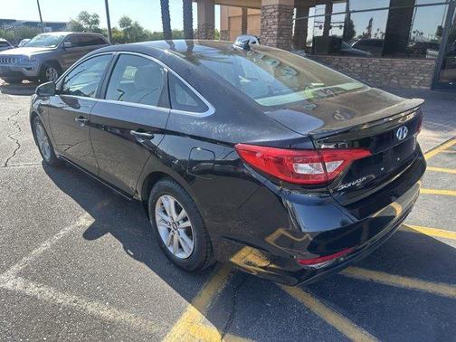 2016 Hyundai SONATA SE