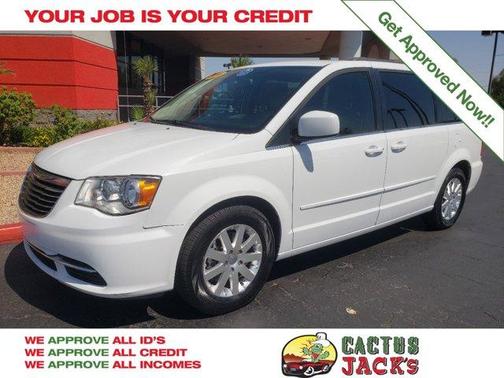 2016 Chrysler Town & Country LX