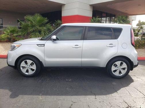 2016 Kia Soul Base