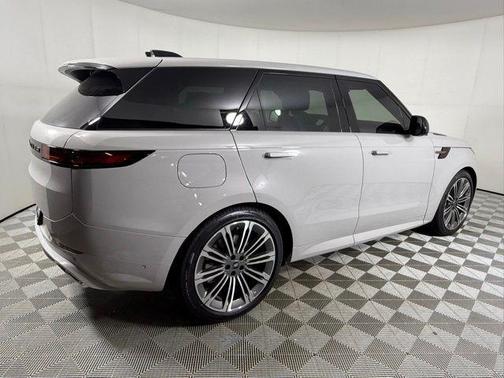 2025 Land Rover Range Rover Sport Dynamic