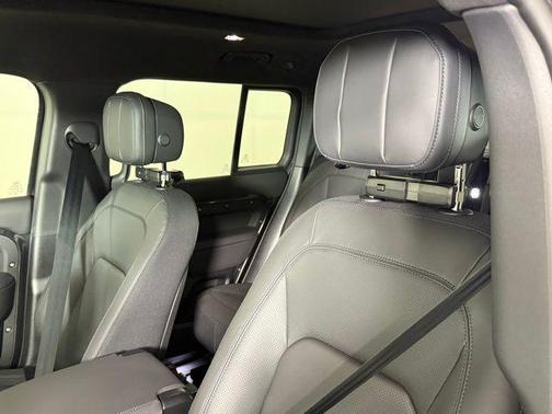 2026 Land Rover Defender V8