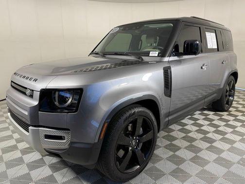 2023 Land Rover Defender SE