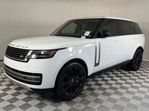 2025 Land Rover Range Rover SE