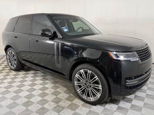 2025 Land Rover Range Rover SE