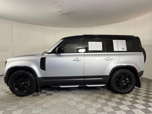Hakuba Silver Metallic 2023 Land Rover Defender S