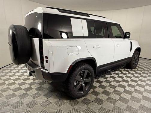 2025 Land Rover Defender S