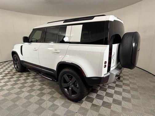 2025 Land Rover Defender S