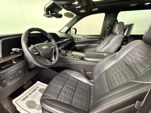 2023 Cadillac Escalade ESV Sport Platinum