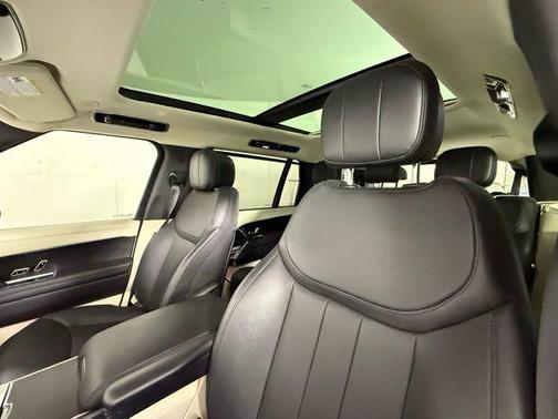 2022 Land Rover Range Rover SE