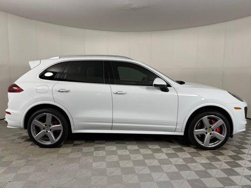 2018 Porsche Cayenne Turbo S