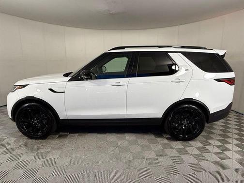 2025 Land Rover Discovery S