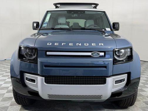 2025 Land Rover Defender S
