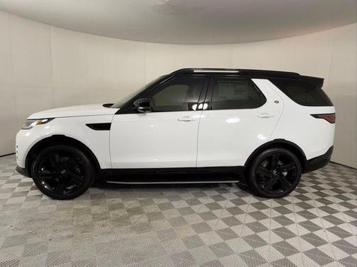 2025 Land Rover Discovery Dynamic SE