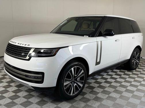 2025 Land Rover Range Rover SE