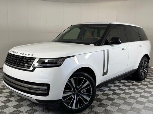 2025 Land Rover Range Rover SE