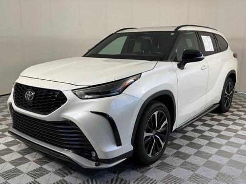 2021 Toyota Highlander XSE