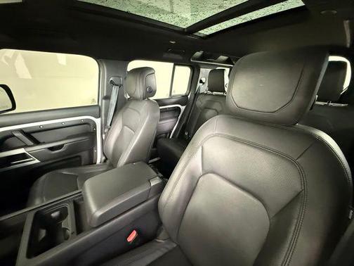 2024 Land Rover Defender S