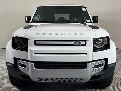 2025 Land Rover Defender S