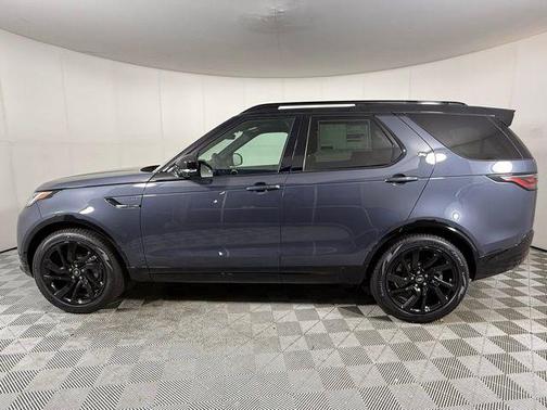 2025 Land Rover Discovery Dynamic SE