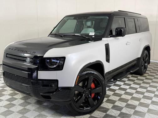 Borasco Gray Metallic 2026 Land Rover Defender X