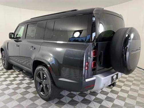 2025 Land Rover Defender S