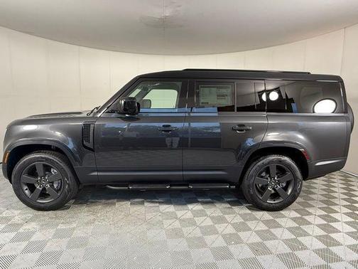 2025 Land Rover Defender S