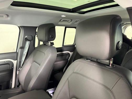 Borasco Gray Metallic 2026 Land Rover Defender S