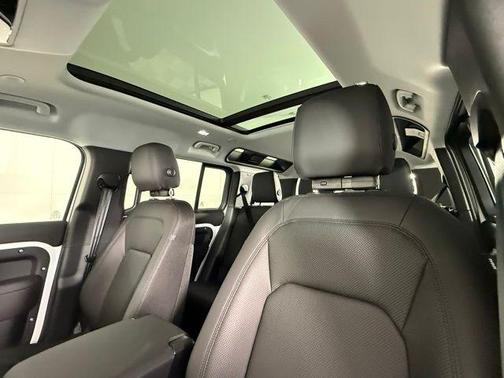 2025 Land Rover Defender S