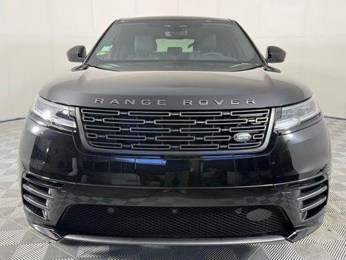 2026 Land Rover Range Rover Velar Dynamic SE