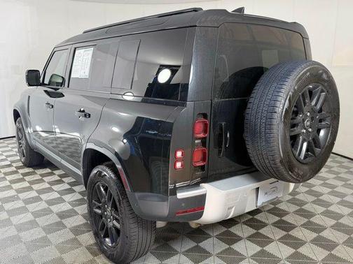 2025 Land Rover Defender S