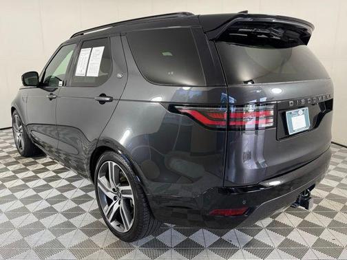 2024 Land Rover Discovery Dynamic SE